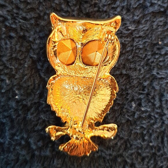 ✨ 1.75’’ Vintage Elegance Blue Crystal Gold Tone Owl Brooch ✨ - Picture 5 of 12